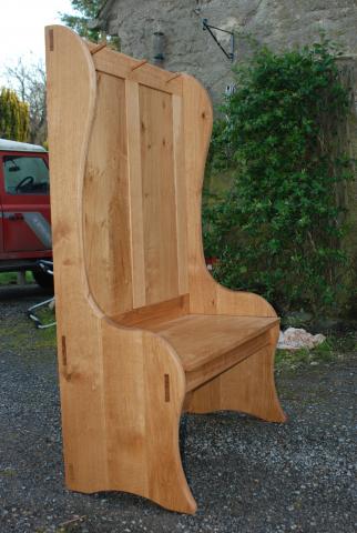 English_oak_Settles6.JPG